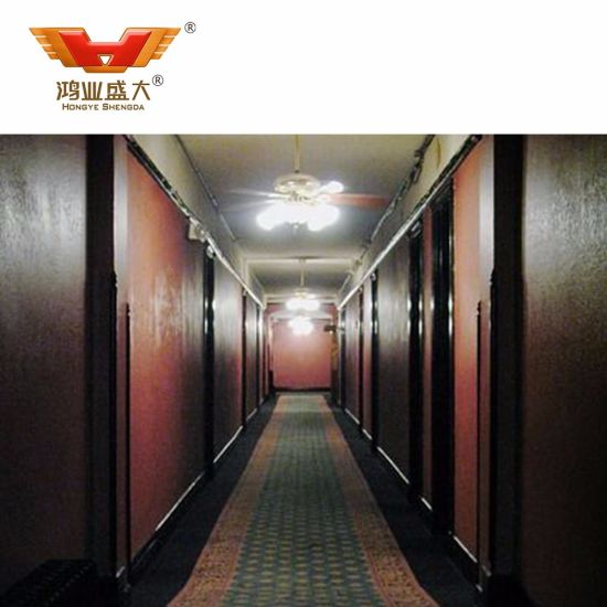 Стена лобби отеля с низкой ценой