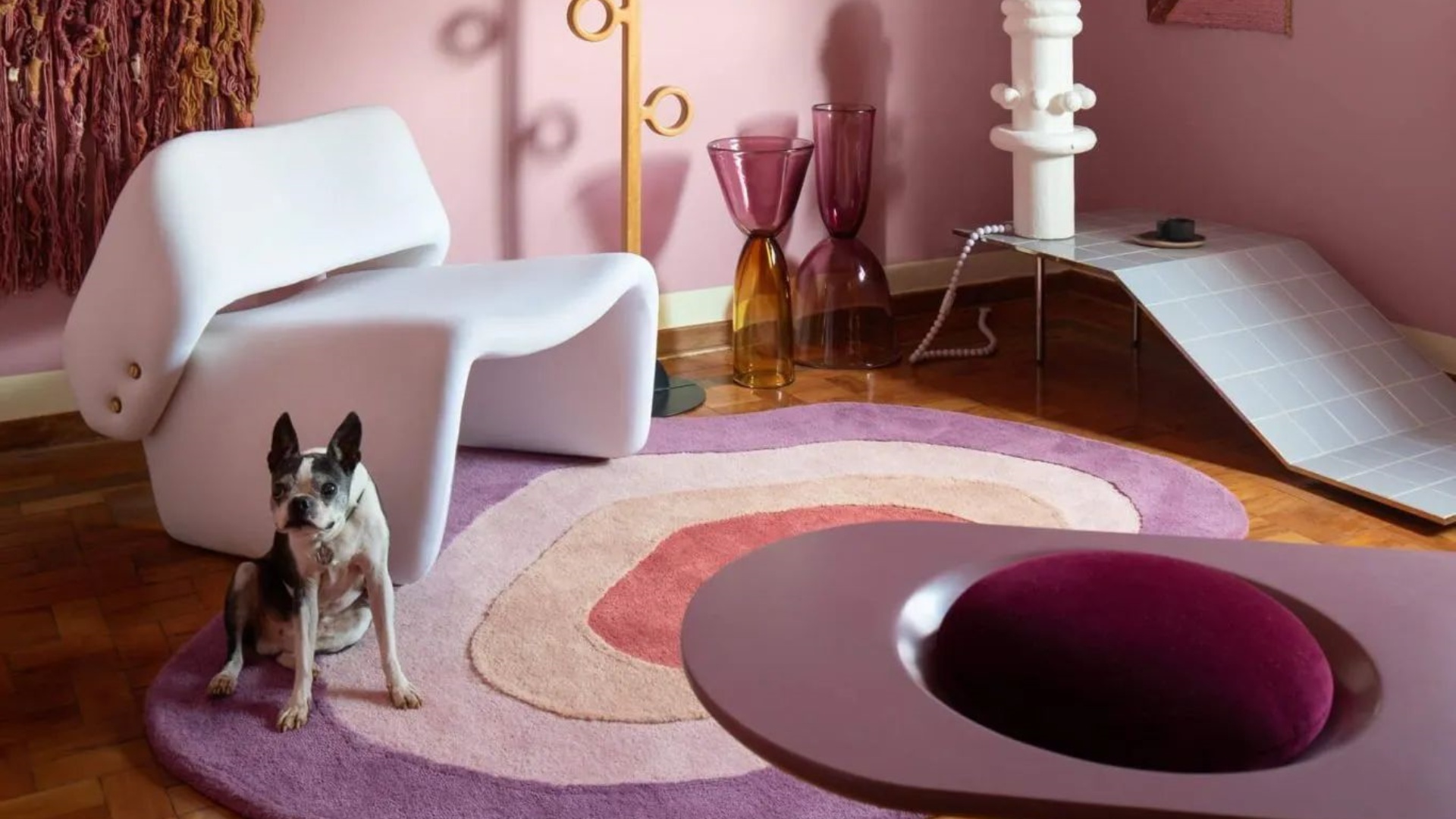 Как Paris Olympic Purple формирует современные тенденции дизайна интерьера гостеприимства