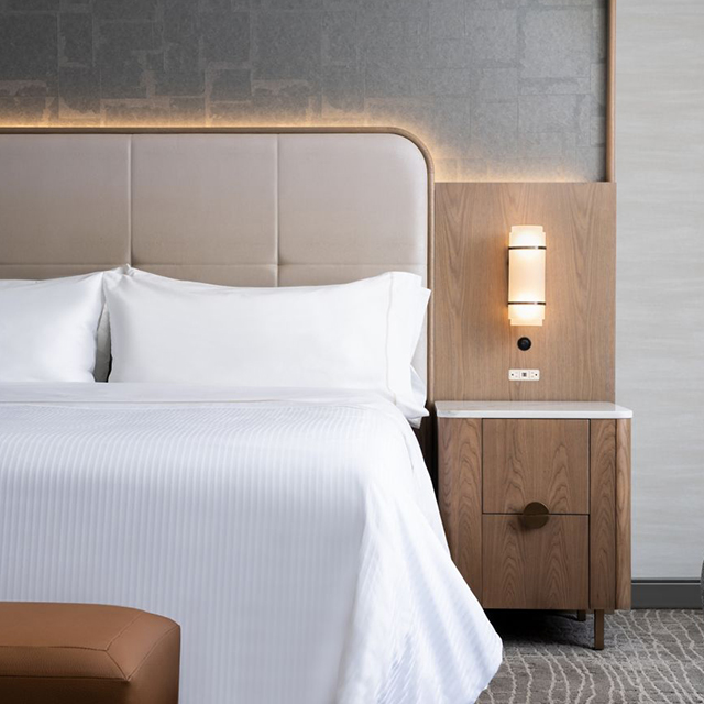 Плавающая прикроватная тумбочка в стиле Westin с USB-портами