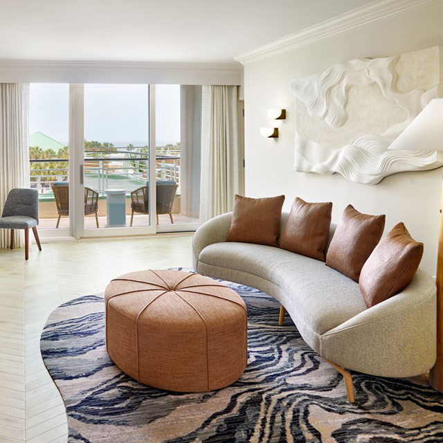 Sheraton Hotels & Resorts Роскошный отель с диваном
