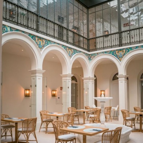 Каталонский идентификационный отель.