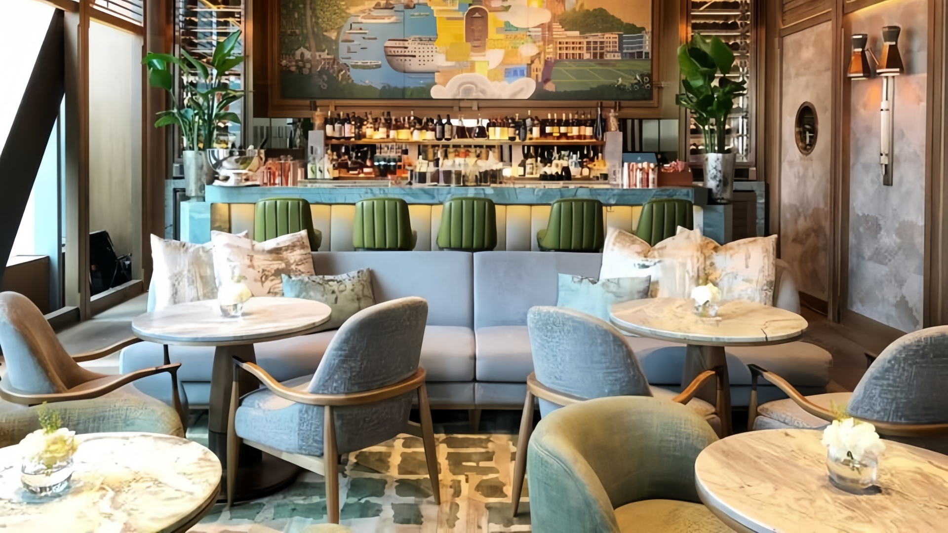 Выбор лучших ресторанов в отеле столовой: кожа против ткани для комфорта и долговечности