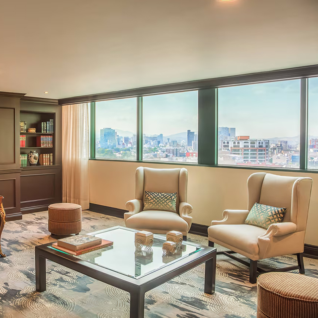 Sheraton Hotels & Resorts Роскошный отель с диваном