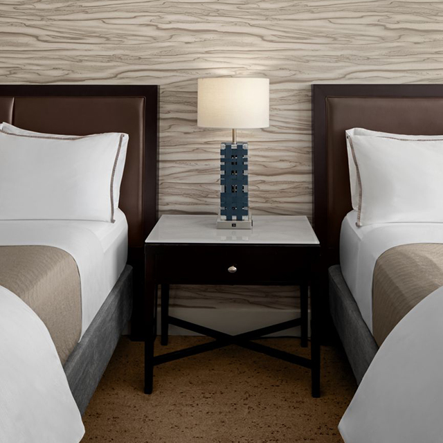 Плавающая прикроватная тумбочка в стиле Westin с USB-портами